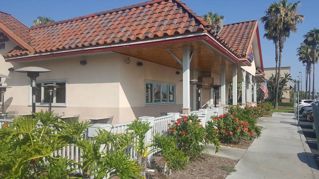 Outback Steakhouse | restaurant | 26652 Portola Pkwy, Foothill Ranch, CA 92610, USA | 9494554158 OR +1 949-455-4158