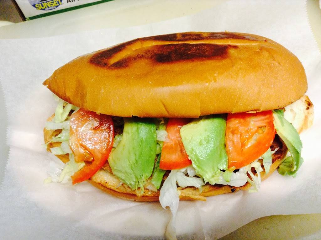 Taqueria El Michoacano | restaurant | 3600 Bagby Ave, Waco, TX 76711, USA | 2544987271 OR +1 254-498-7271