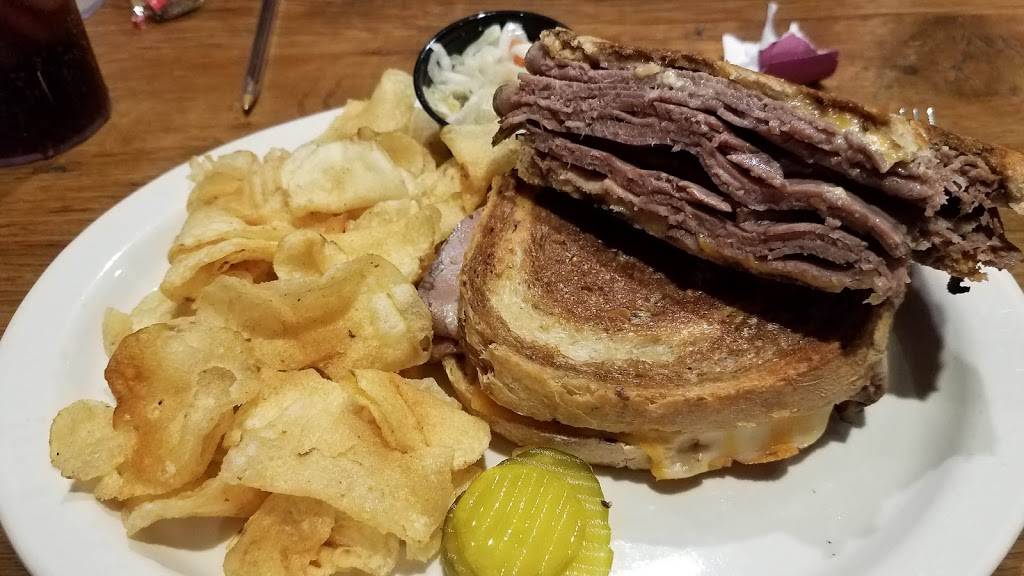 Duffers | restaurant | 39 W 2nd St, Fredericktown, OH 43019, USA | 7406942561 OR +1 740-694-2561