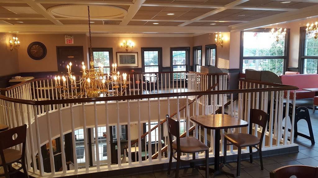 McDonalds | cafe | 6201 Brecksville Rd, Independence, OH 44131, USA | 2166423918 OR +1 216-642-3918