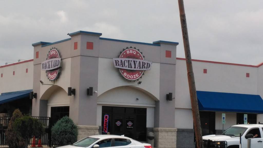 Backyard BBQ & Booze | restaurant | 2600 W Sylvania Ave #1, Toledo, OH 43613, USA | 4194752515 OR +1 419-475-2515