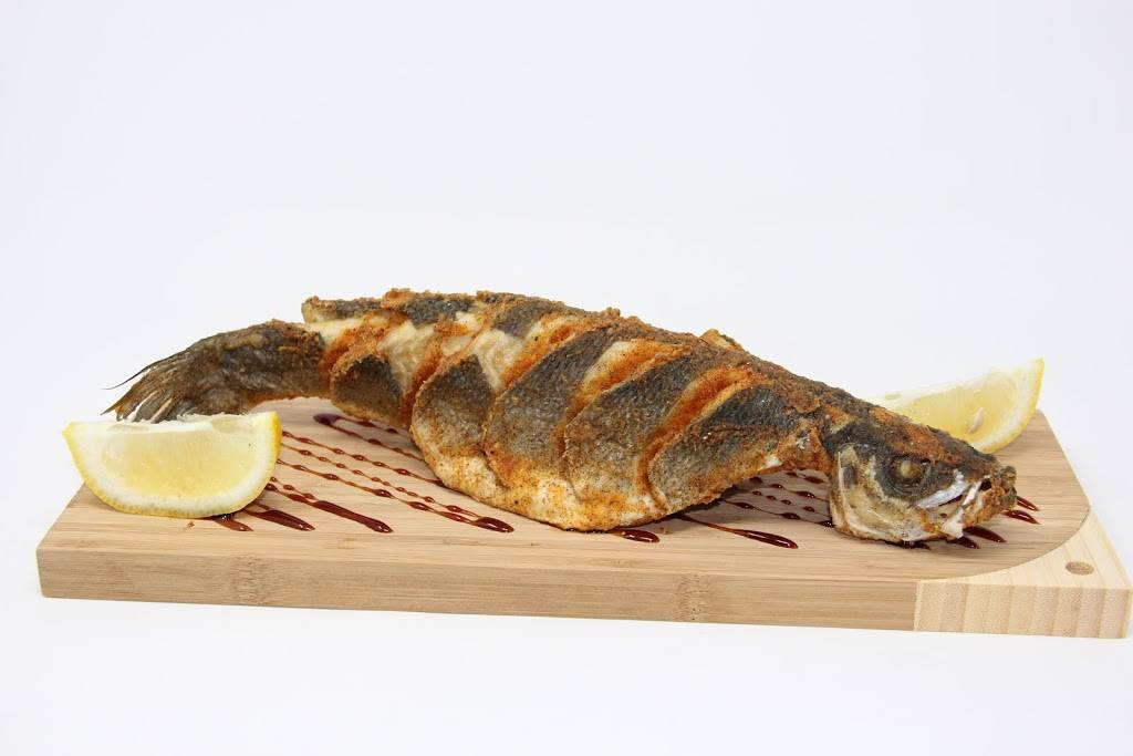 CHEFS BBQ | restaurant | 1100 S Central Ave, Glendale, CA 91204, USA | 8185512000 OR +1 818-551-2000