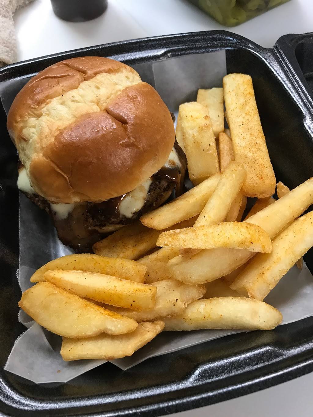 STILL APRON AKA Mastermind Gourmet Chef, LLC | restaurant | 3940 Airline Blvd #106, Chesapeake, VA 23321, USA | 7572161985 OR +1 757-216-1985