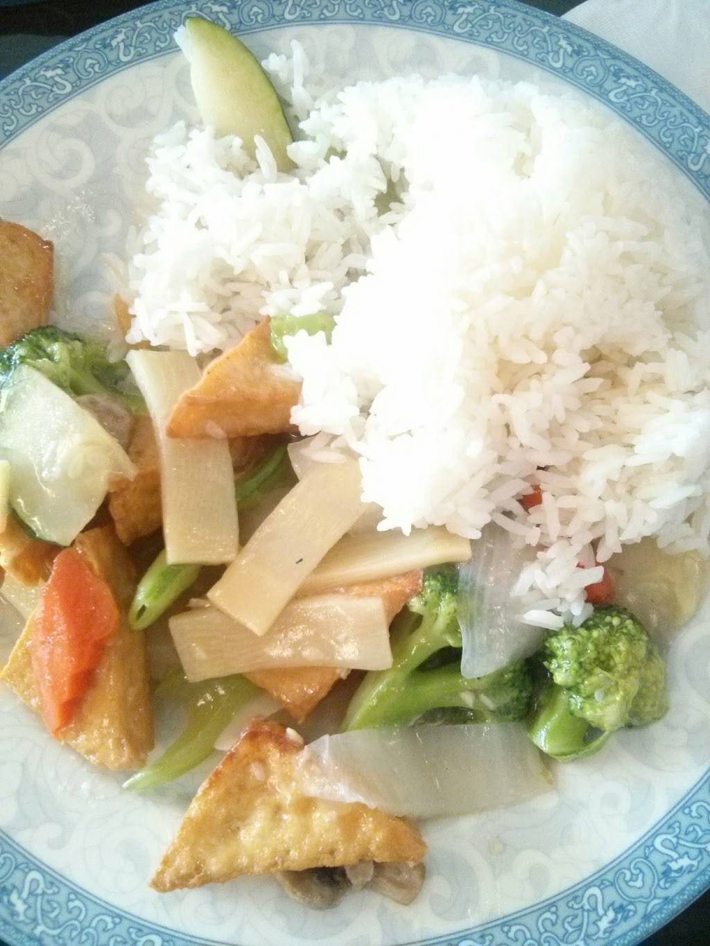 Golden Dragon | restaurant | 3250 Retail Dr # 115, Carson City, NV 89706, USA | 7758828988 OR +1 775-882-8988