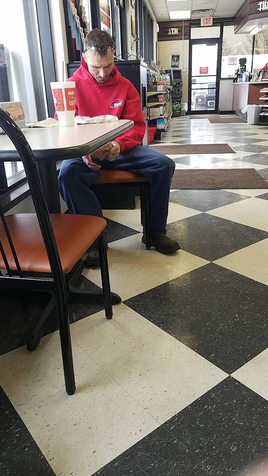 Caseys | meal takeaway | 5908 Nordic Dr, Cedar Falls, IA 50613, USA | 3192771170 OR +1 319-277-1170