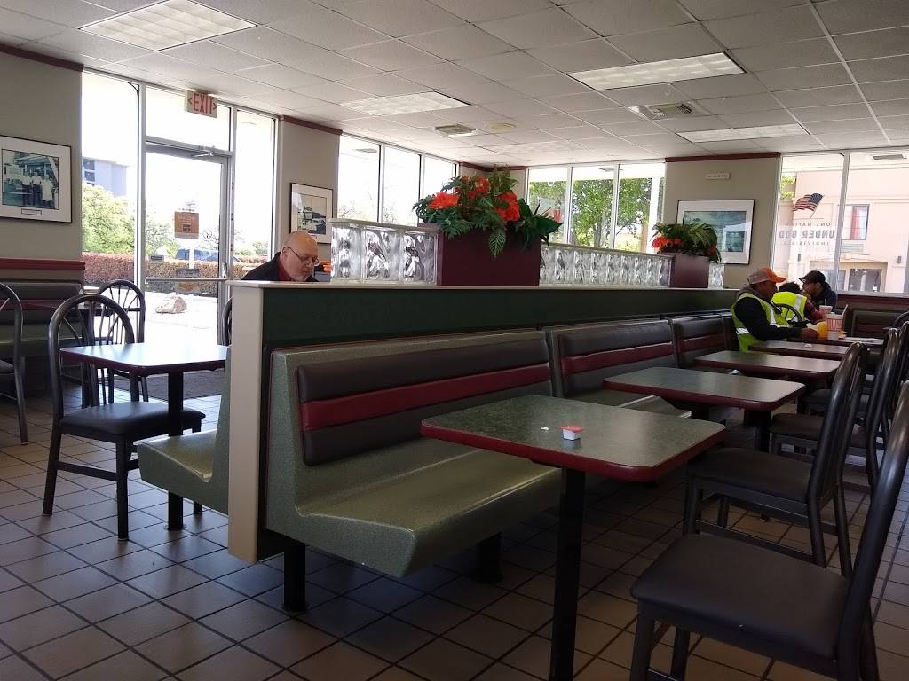 Whataburger | restaurant | 4920 Airport Fwy, Irving, TX 75062, USA | 9723139789 OR +1 972-313-9789