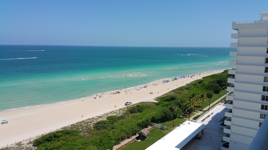 Arlen Beach Restaurant | restaurant | 5701 Collins Ave, Miami Beach, FL 33140, USA | 3057638153 OR +1 305-763-8153