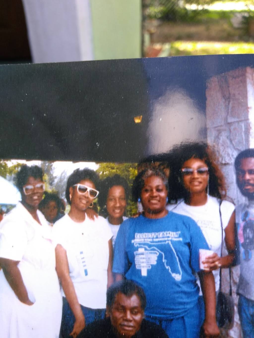 Snappers | restaurant | 1795 NW 79th St, Miami, FL 33147, USA | 7863180096 OR +1 786-318-0096