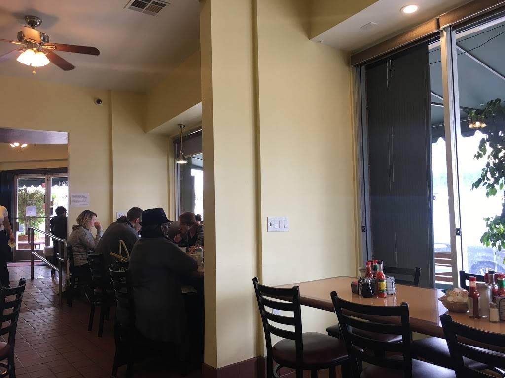 C Js Cafe | restaurant | 5501 Pico Blvd, Los Angeles, CA 90019, USA | 3239363216 OR +1 323-936-3216