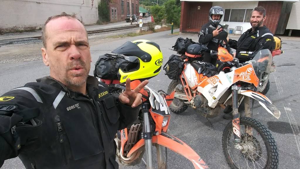 Franchettis Home Town Variety | restaurant | 4 Main St, Jay, ME 04239, USA | 2078972200 OR +1 207-897-2200