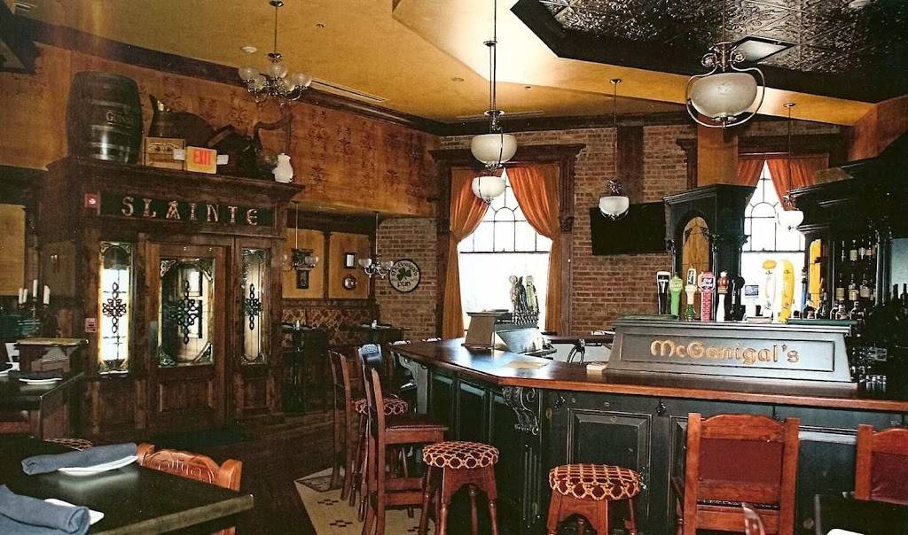 McGonigals Pub | The Loft | restaurant | 105 S Cook St, Barrington, IL 60010, USA | 8472777400 OR +1 847-277-7400