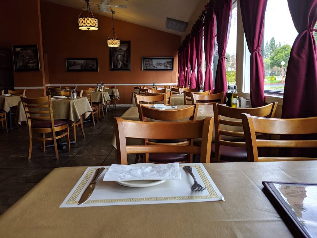 Gusto DOro Italian Cuisine | restaurant | 4895 Valley View Ave, Yorba Linda, CA 92886, USA | 6574442848 OR +1 657-444-2848