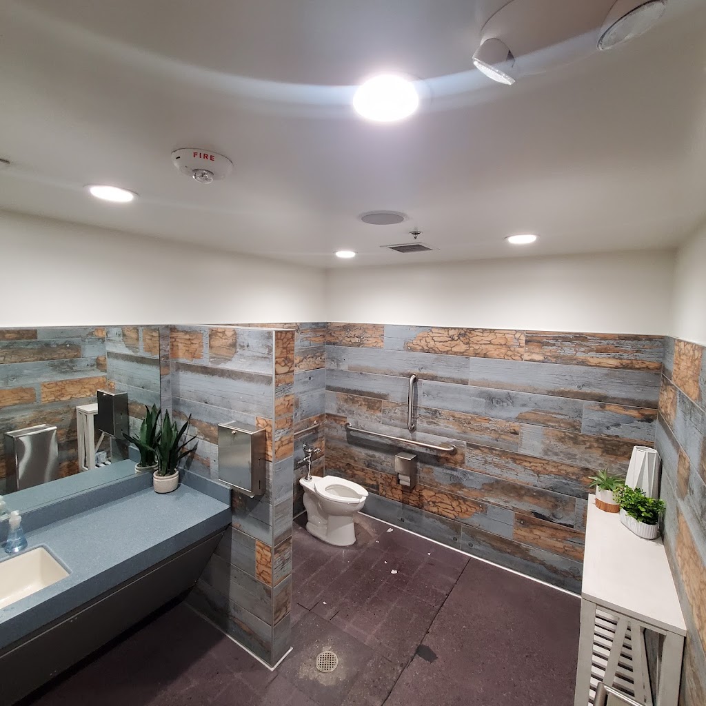 Forefathers | restaurant | 1075 W Queen Creek Rd #1, Chandler, AZ 85248, USA | 4806622123 OR +1 480-662-2123