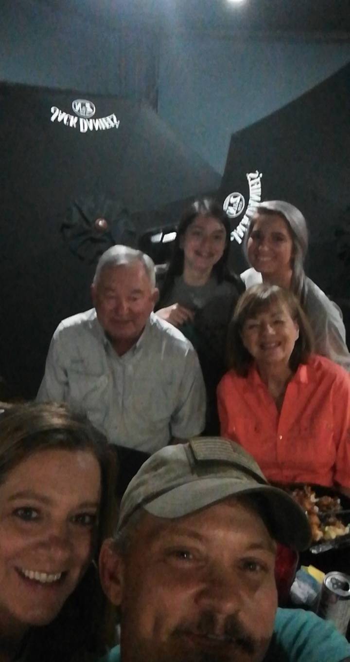 MF Jones | restaurant | 9680 Hixson Pike, Soddy-Daisy, TN 37379, USA | 4235417287 OR +1 423-541-7287