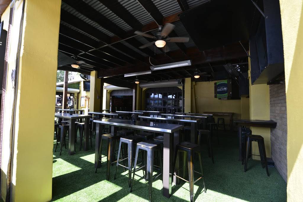 Little Woodrow’s Beaumont Bar & Grill | restaurant | 6210 Phelan Blvd, Beaumont, TX 77706, USA | 4098614200 OR +1 409-861-4200