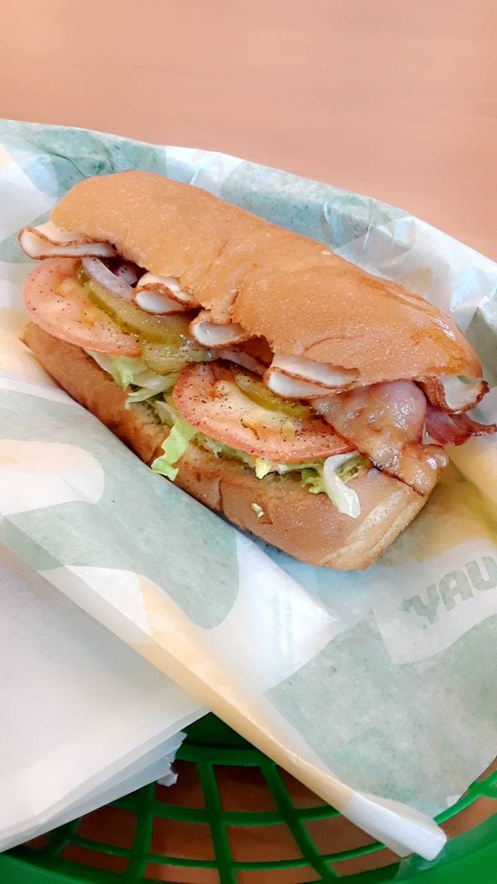 Subway | restaurant | 700 N 10th St, Sacramento, CA 95811, USA | 9164488667 OR +1 916-448-8667