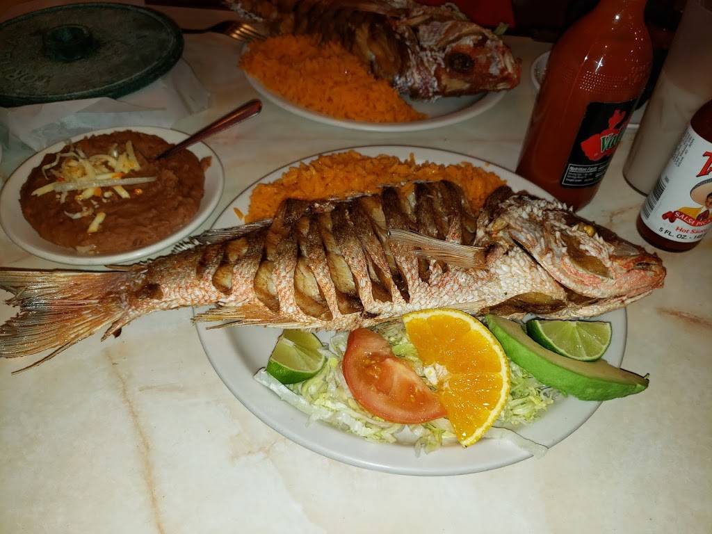 Taqueria La Carreta | restaurant | 2550, 9970, Grand Ave, Franklin Park, IL 60131, USA | 8472889517 OR +1 847-288-9517