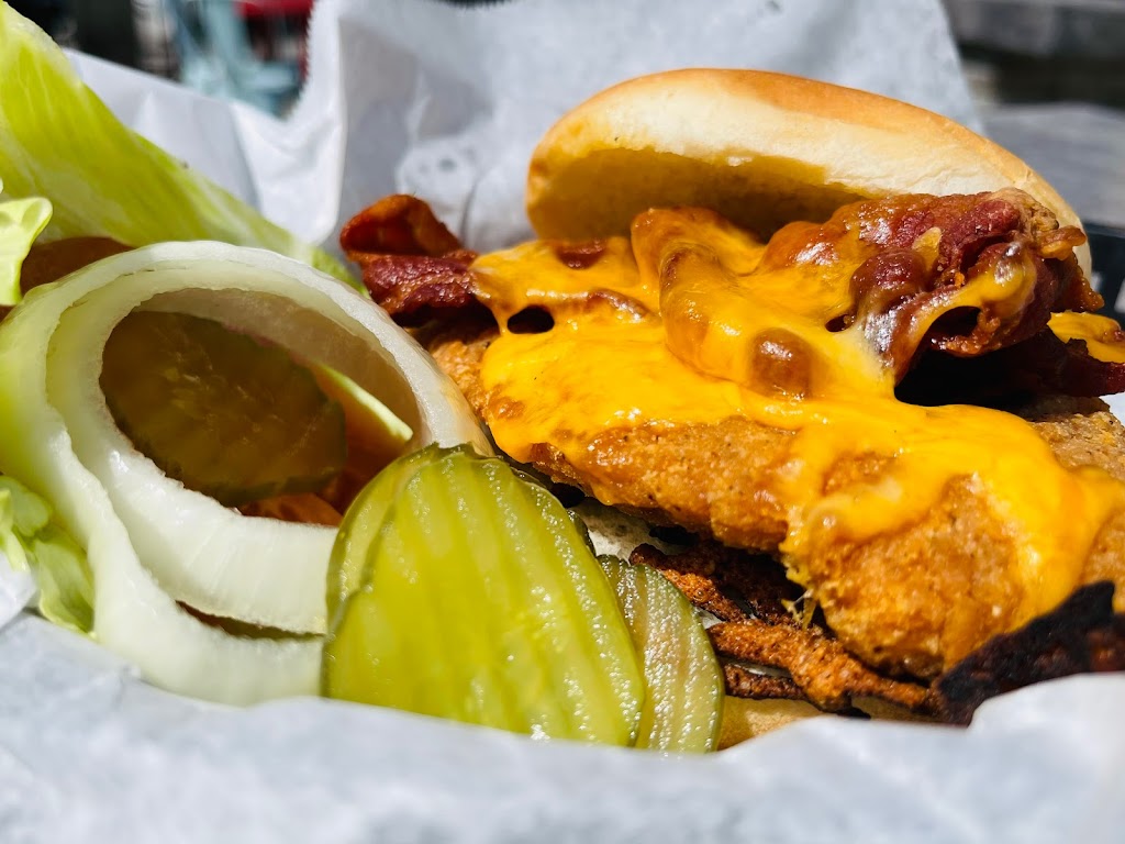 Finns Food & Spirits | restaurant | 214 N Main St, Hannibal, MO 63401, USA | 5732480881 OR +1 573-248-0881