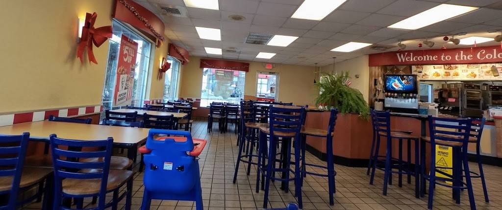 KFC | restaurant | 1402 S 43rd St, Milwaukee, WI 53214, USA | 4146721850 OR +1 414-672-1850