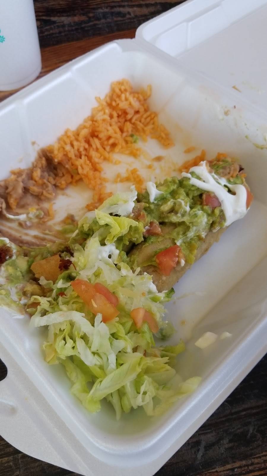 Santiagos Mexican Restaurant | restaurant | 10400 E 6th Ave, Aurora, CO 80010, USA | 3033437040 OR +1 303-343-7040