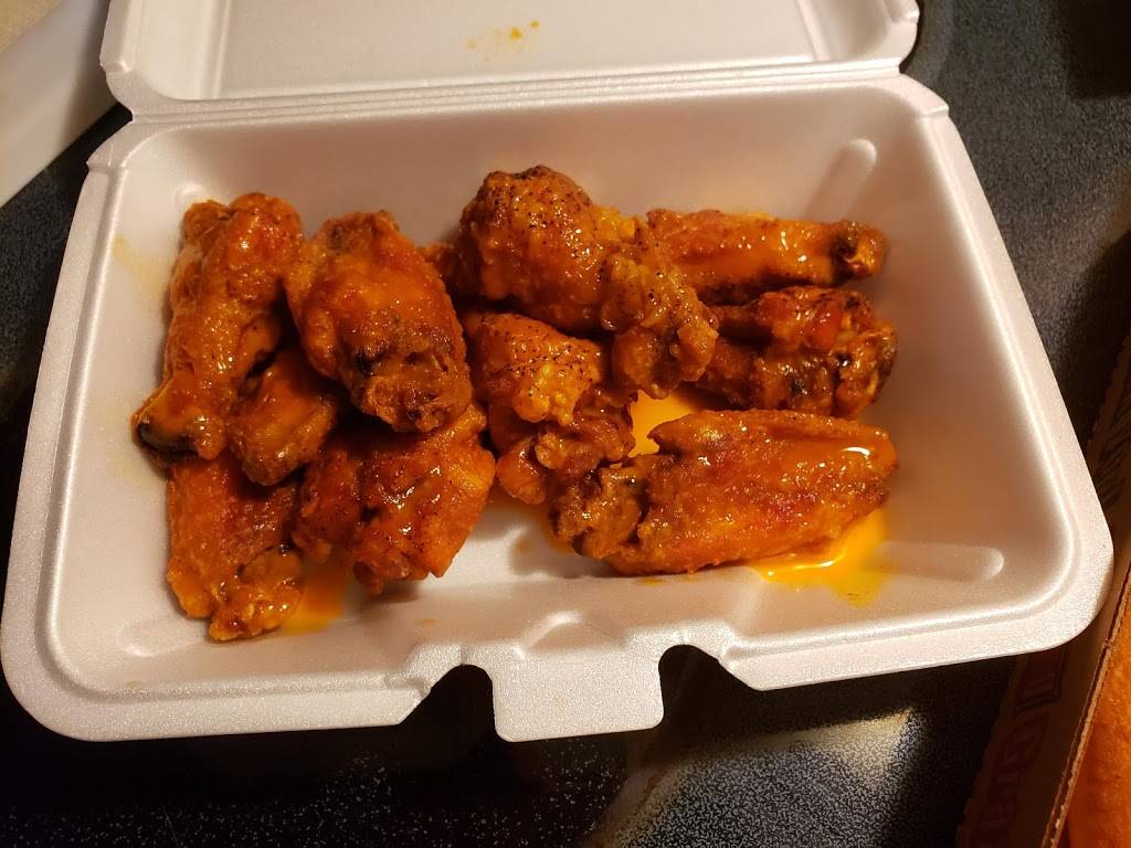 Nickys Pizzeria | restaurant | 1916 McCartney Rd, Campbell, OH 44405, USA | 3307470381 OR +1 330-747-0381