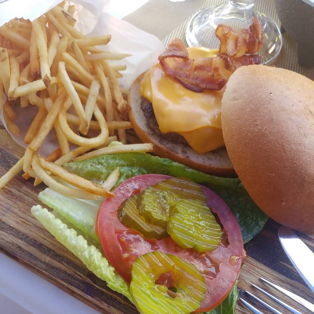 The Place Restaurant & Bar | restaurant | 720 Ocean Dr, Miami Beach, FL 33139, USA | 3056951448 OR +1 305-695-1448