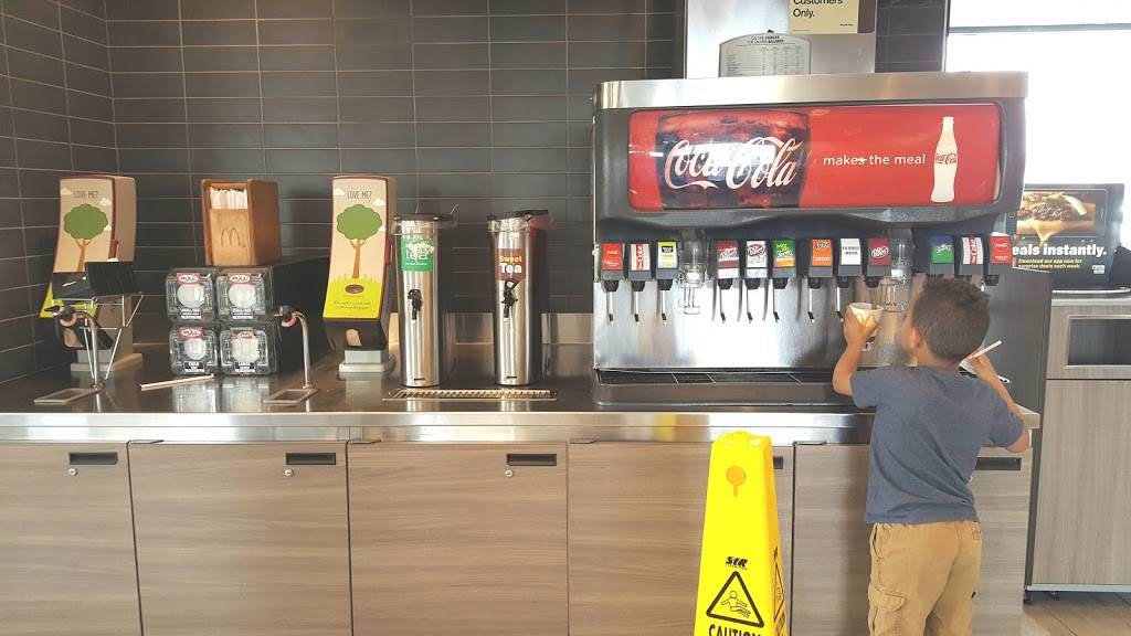 McDonalds | cafe | 2604 Fort Campbell Blvd, Hopkinsville, KY 42240, USA | 2708859491 OR +1 270-885-9491