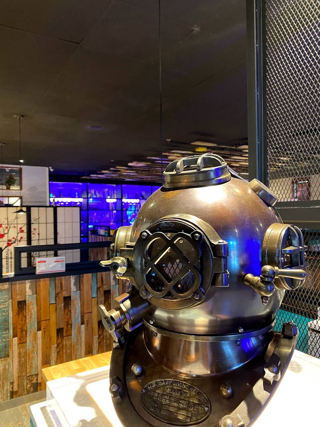 Crazy Seafood Cajun Seafood and Bar | restaurant | 847 Riverdale St, West Springfield, MA 01089, USA | 4138816888 OR +1 413-881-6888