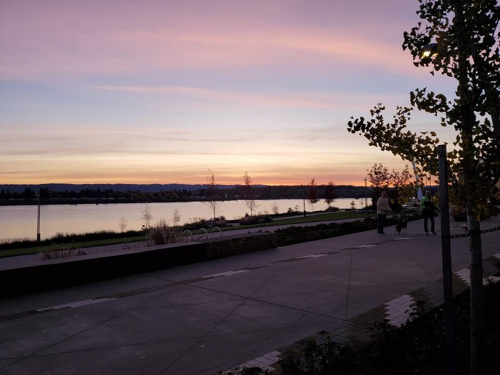 Stack 571 Burger & Whiskey Bar - Vancouver | restaurant | 670 Waterfront Way, Vancouver, WA 98660, USA | 3604500774 OR +1 360-450-0774