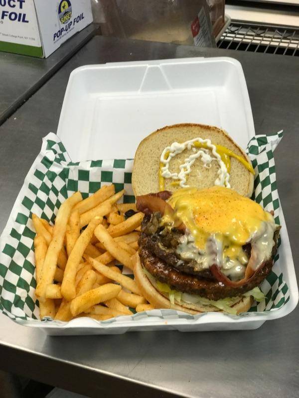 King Of Wing And Daiquiri | restaurant | 1110 S Bowen Rd, Arlington, TX 76013, USA | 8173030777 OR +1 817-303-0777