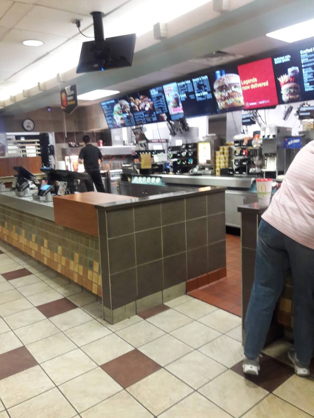 McDonalds | cafe | 2001 N Country Club Dr, Mesa, AZ 85201, USA | 4808357054 OR +1 480-835-7054