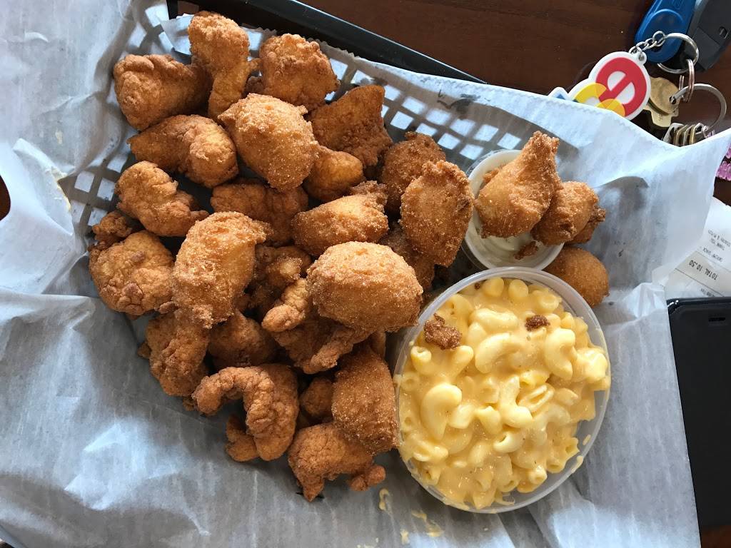 Skrimp Shack | restaurant | 605 Newmarket Dr N #28, Newport News, VA 23605, USA | 7578388124 OR +1 757-838-8124