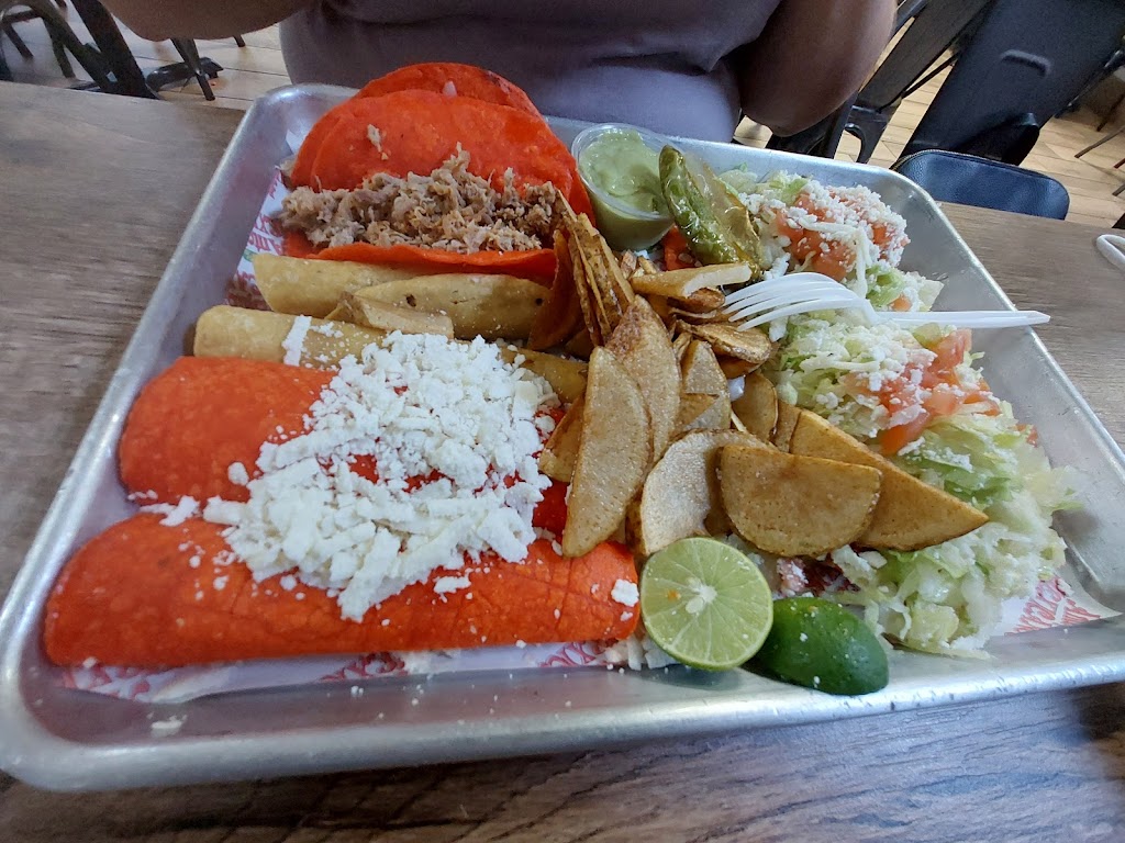 100% Antojitos Mexicanos | restaurant | 2306 E Expressway 83, Mission, TX 78572, USA | 9565817879 OR +1 956-581-7879