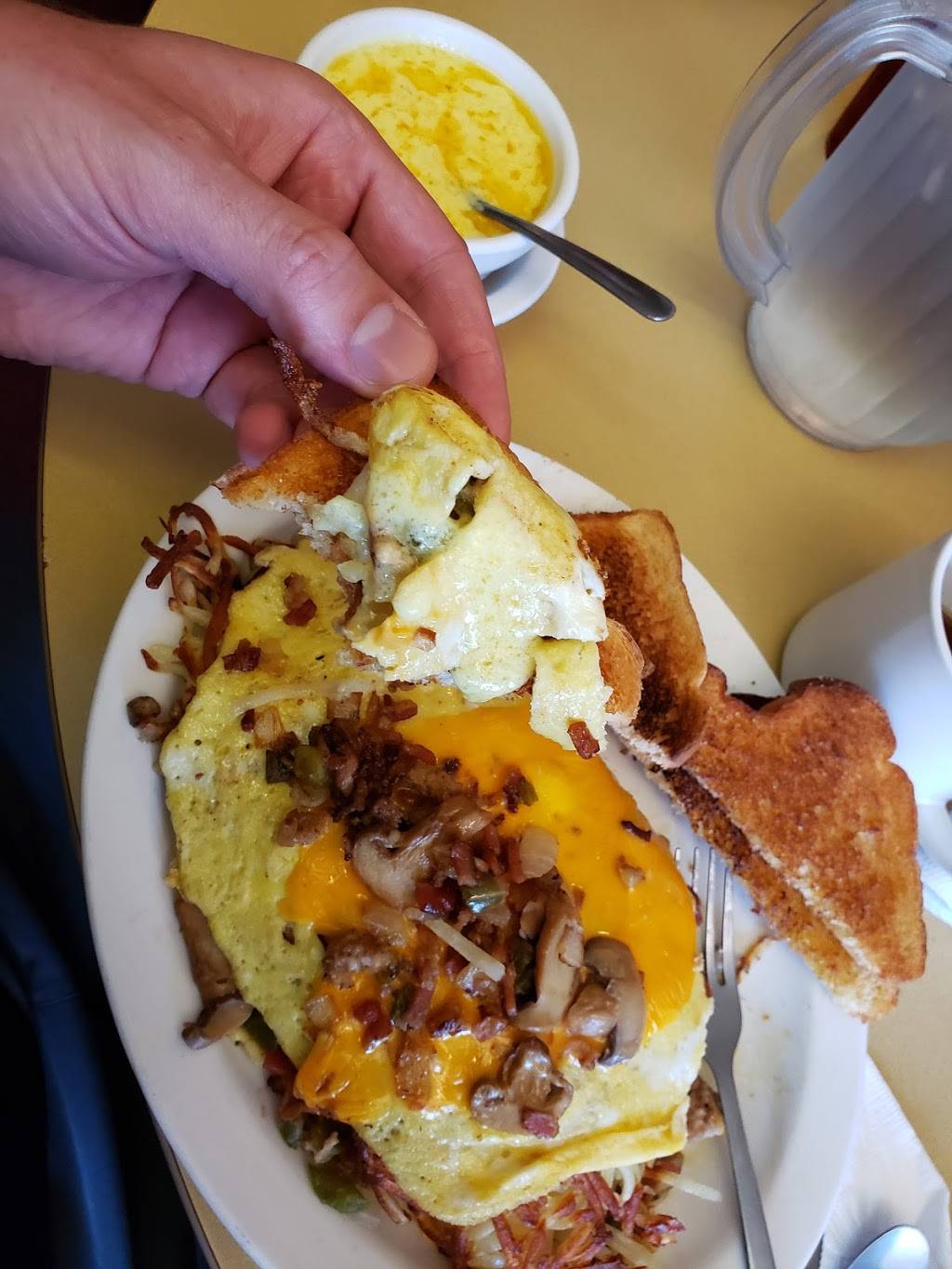 Main Street Cafe | restaurant | 321 W Genesee St, Iron River, MI 49935, USA | 9062654944 OR +1 906-265-4944