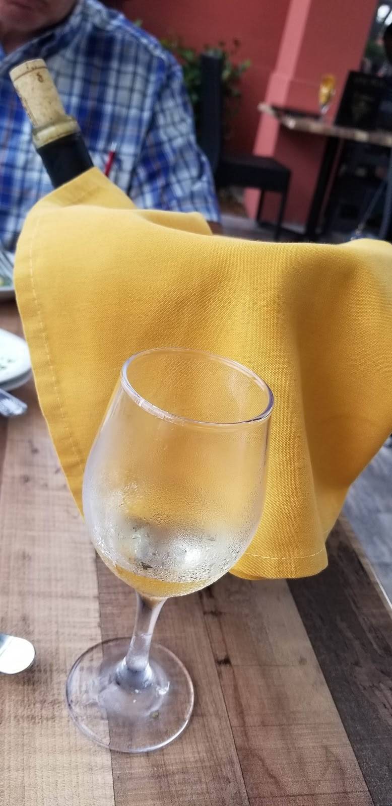 Scampi Grill | restaurant | 815 20th St, Vero Beach, FL 32960, USA | 7725639766 OR +1 772-563-9766