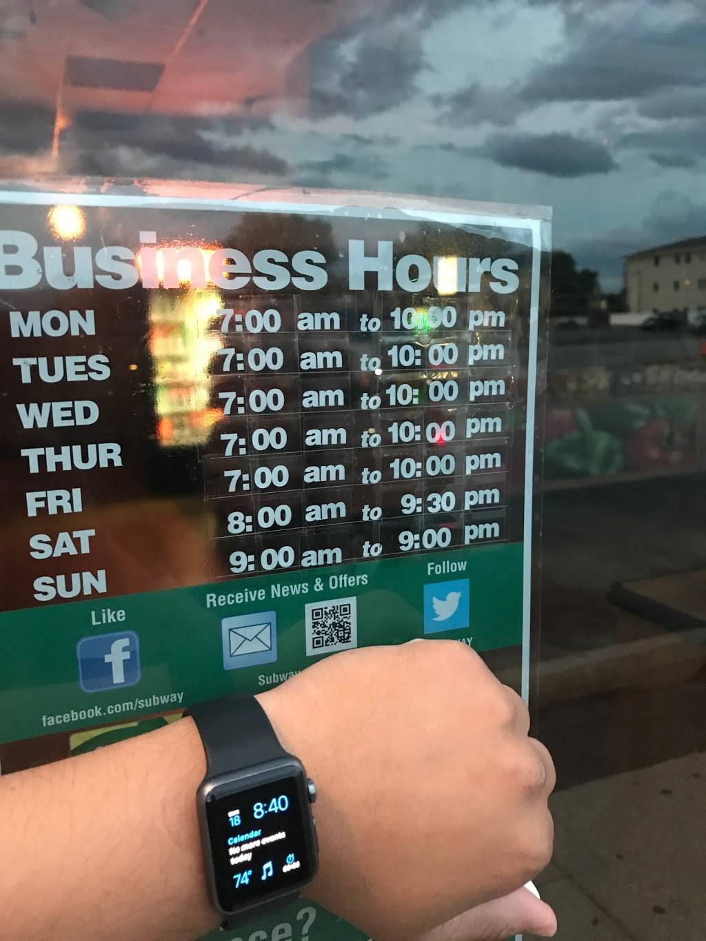 Subway Restaurants | restaurant | 7901 South Narragansett, Burbank, IL 60459, USA | 7085992260 OR +1 708-599-2260