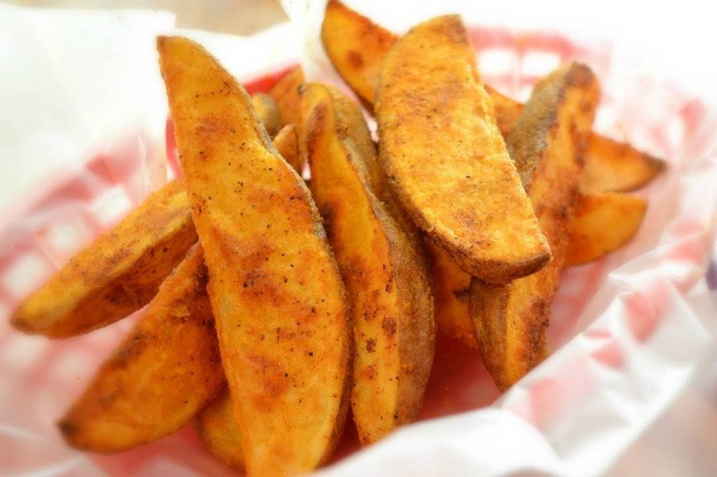 Charleys Restaurant | restaurant | 1705 E Main St, Albemarle, NC 28001, USA | 7049825214 OR +1 704-982-5214