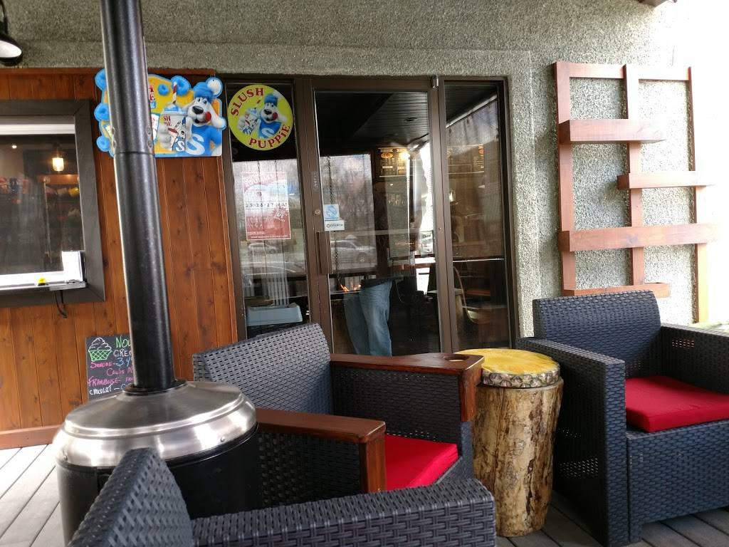 Cantine LExpress | restaurant | 202 Rue Principale, Lambton, QC G0M 1H0, Canada | 4184862333 OR +1 418-486-2333