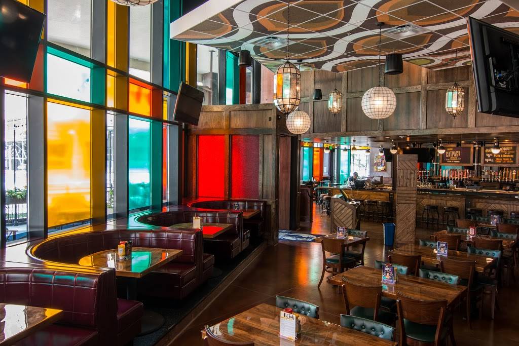 HopCat | restaurant | 435 Nicollet Mall, Minneapolis, MN 55401, USA | 6122765555 OR +1 612-276-5555