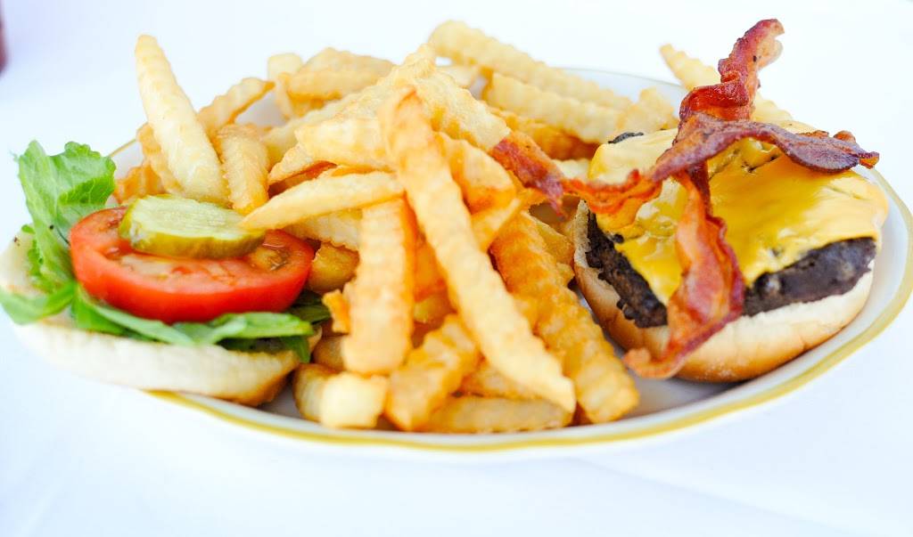 Carey Hilliards Restaurant | restaurant | 11111 Abercorn St, Savannah, GA 31419, USA | 9129253225 OR +1 912-925-3225