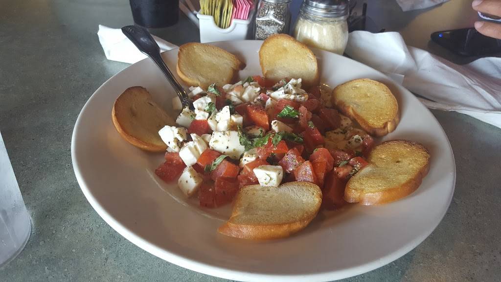 Giovannis | restaurant | 2140 S Chickasaw Trail, Orlando, FL 32825, USA | 3212359600 OR +1 321-235-9600