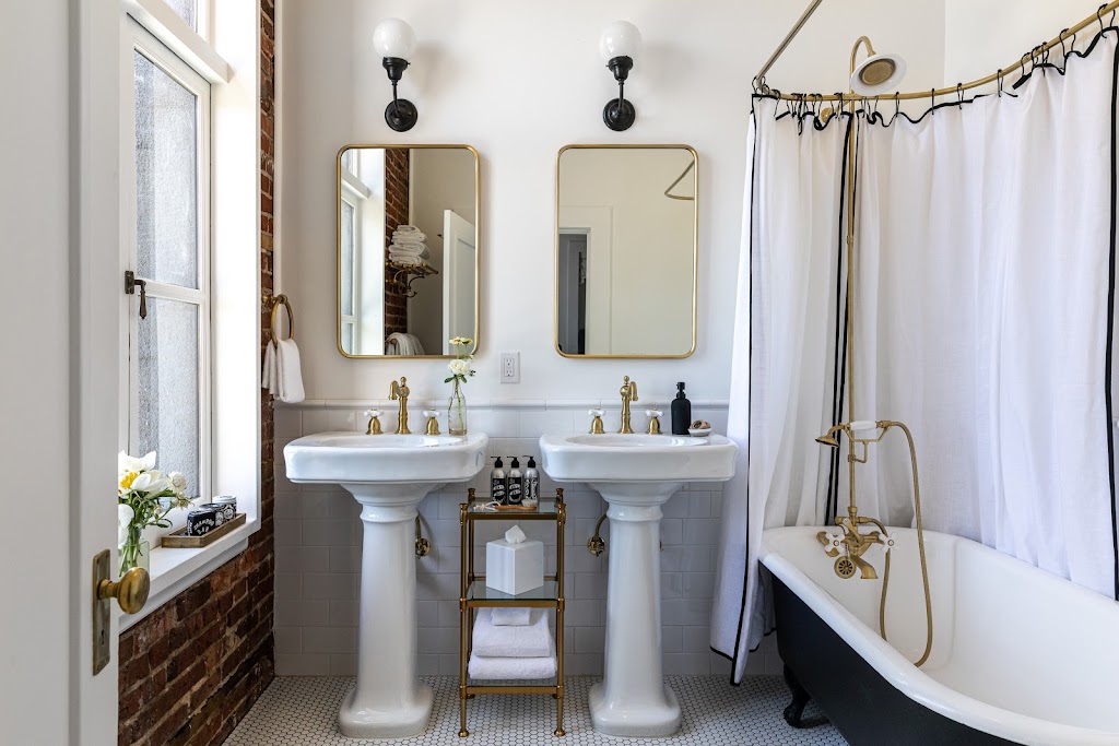 Holbrooke Hotel | restaurant | 212 W Main St, Grass Valley, CA 95945, USA | 5304604078 OR +1 530-460-4078