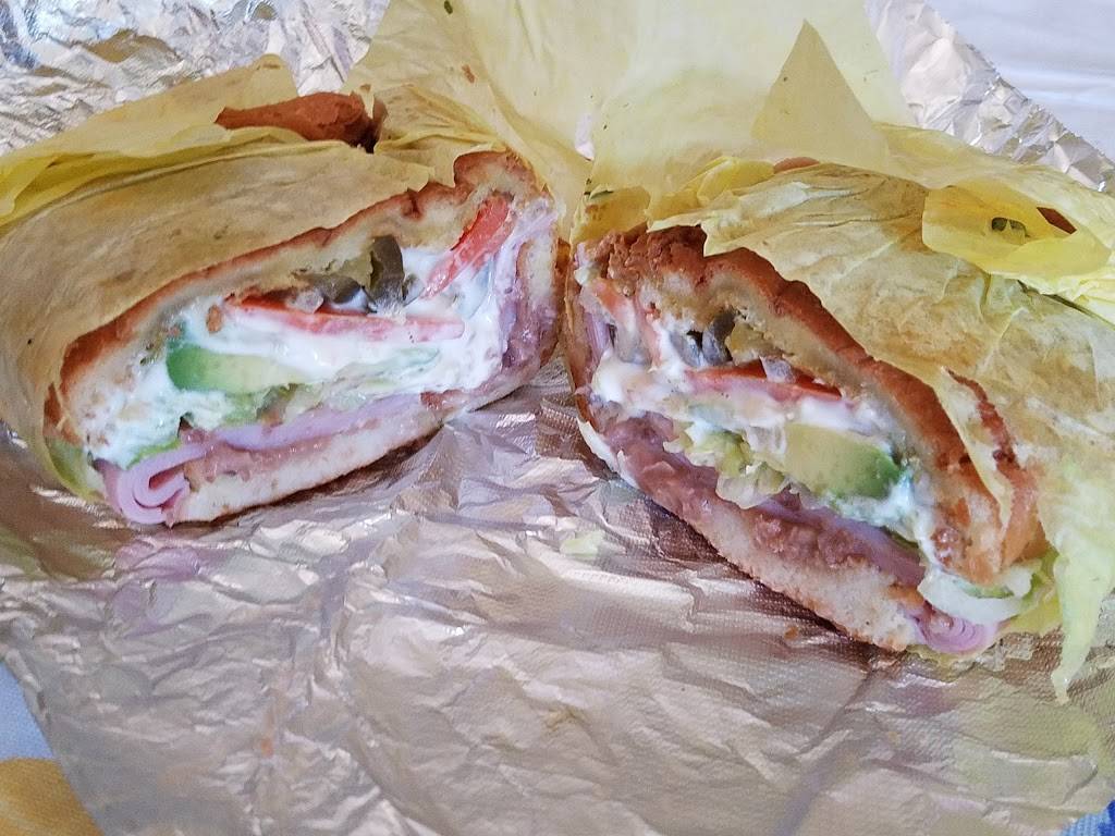 La Villa Taqueria | restaurant | 700 Planz Rd, Bakersfield, CA 93304, USA | 6613979884 OR +1 661-397-9884