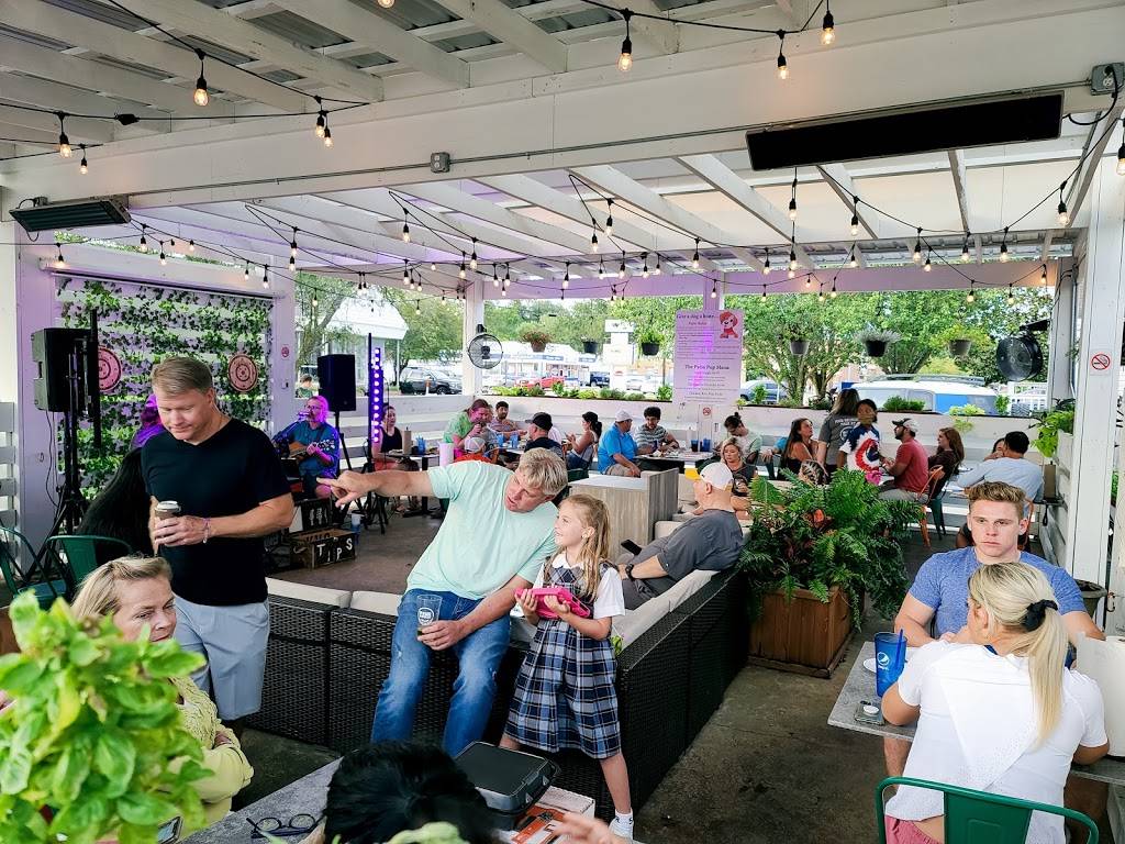 Pour House Pizza and Beer Garden | restaurant | 505 W Thomas St, Hammond, LA 70401, USA | 9854023826 OR +1 985-402-3826