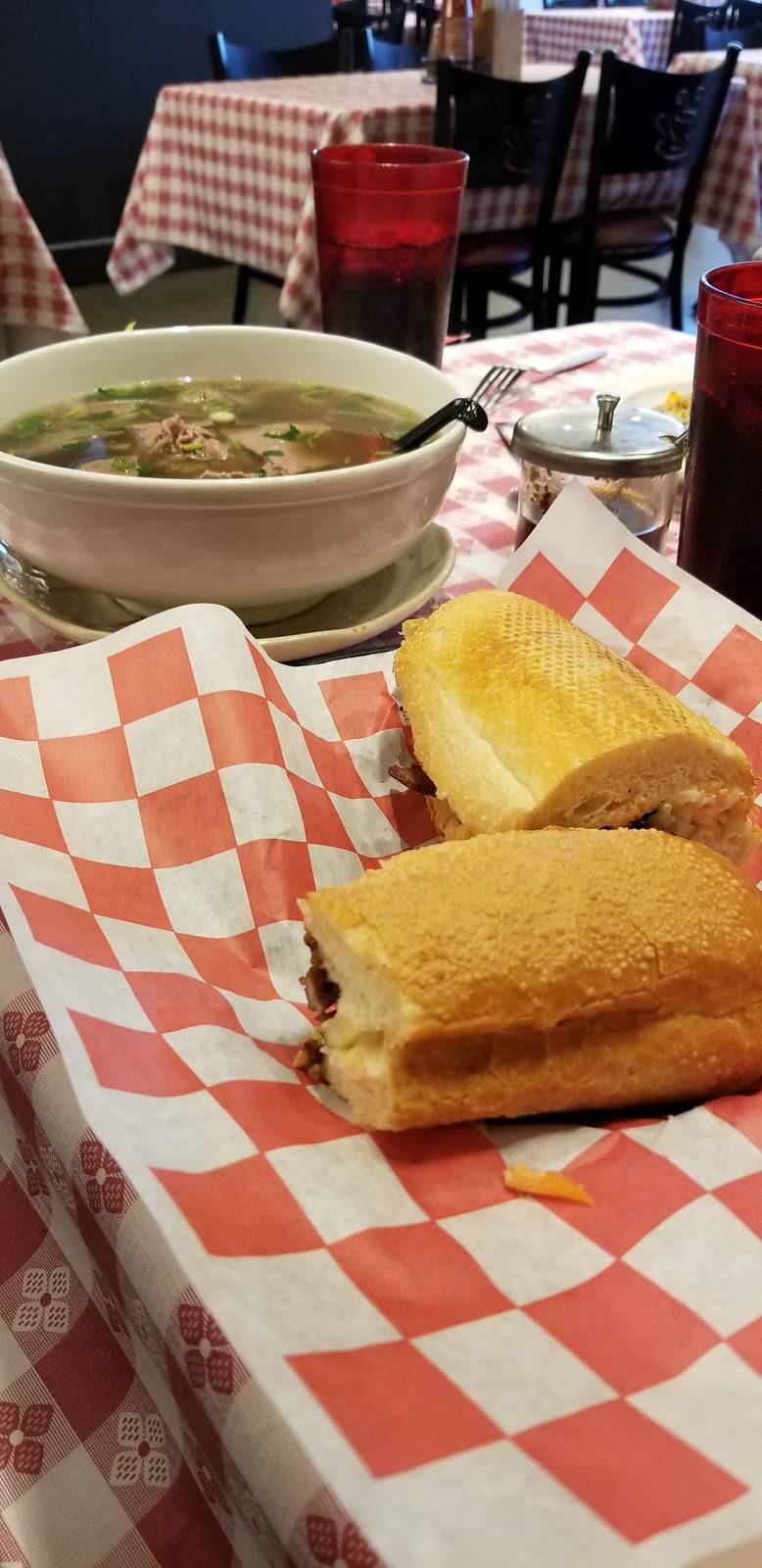 Viet Cajun & Noodles | restaurant | 437 Commerce Dr #100, Woodbury, MN 55125, USA | 6516832172 OR +1 651-683-2172