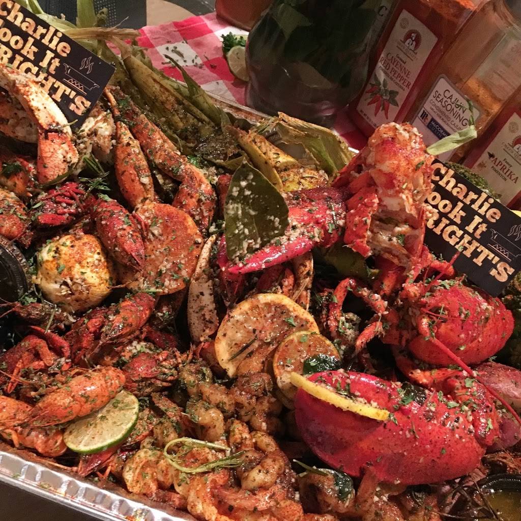 Charlie CookIt Wright’s LLC | restaurant | 1819 Tomlinson Rd, Philadelphia, PA 19116, USA | 4842380881 OR +1 484-238-0881