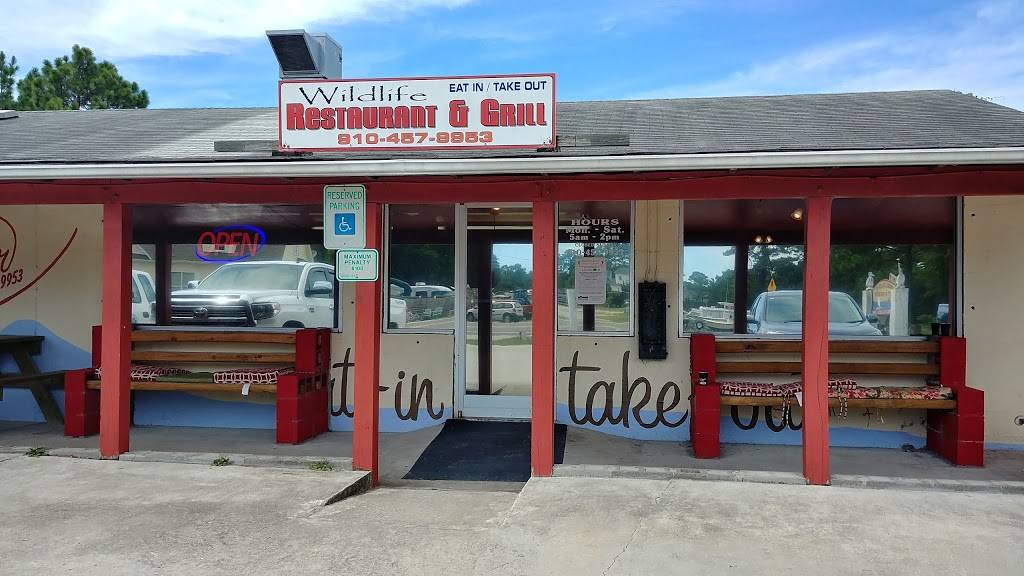 Wildlife Restaurant & Grill | restaurant | 4381 Fish Factory Rd SE, Southport, NC 28461, USA | 9104579953 OR +1 910-457-9953