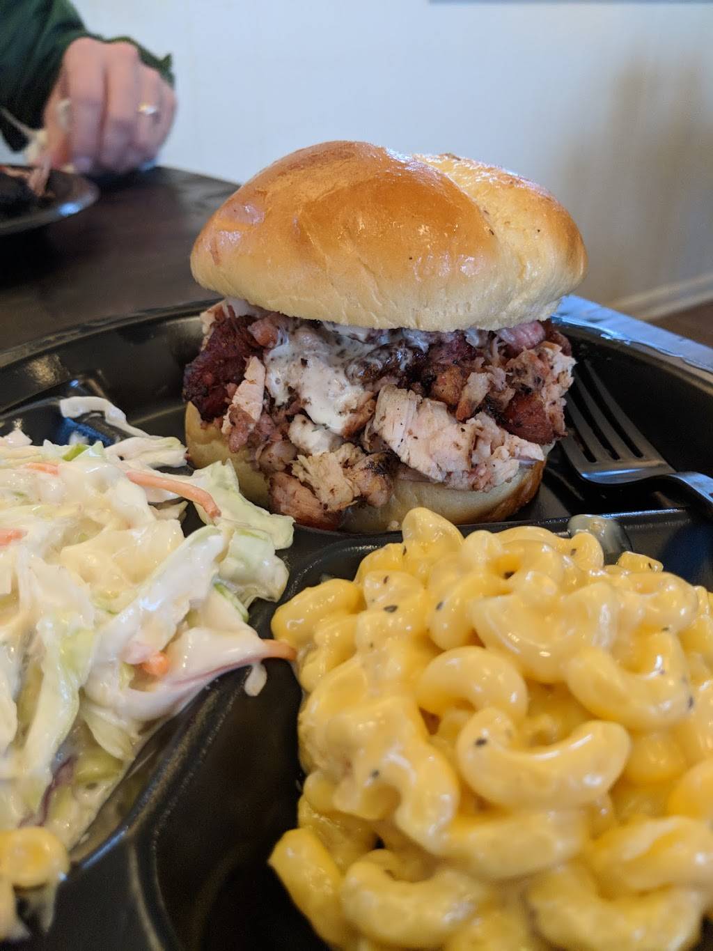 Wrights Barbecue | restaurant | 2212 Main Dr, Fayetteville, AR 72704, USA | 4793138618 OR +1 479-313-8618