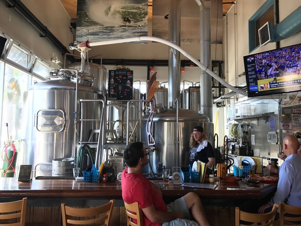 Pizza Port Ocean Beach | restaurant | 1956 Bacon St, San Diego, CA 92107, USA | 6192244700 OR +1 619-224-4700