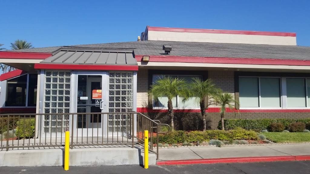 Dennys | restaurant | 2421 S Archibald Ave, Ontario, CA 91761, USA | 9099473103 OR +1 909-947-3103